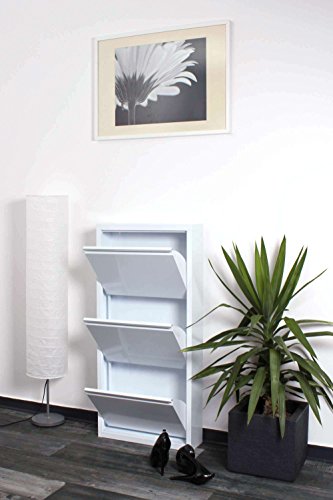lifestyle4living Schuhkipper weiß aus Metall hat 3 synchron öffnende Klappen, schmaler Schuhschrank ist 15 cm tief und bietet Platz für bis zu 9 Schuhe
