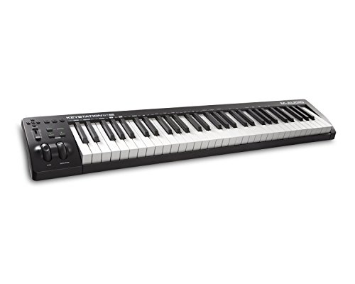 M-Audio  Kompakter 61-Tasten MIDI Keyboard Controller mit zuweisbaren Reglern, Pitch/Modulation RÃ¤dern, Plug-And-Play (Mac/PC) KonnektivitÃ¤t und Software Production Suite