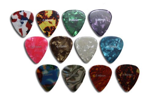 12 x Plektrum Plektron Picks 3 verschiedene Stärken