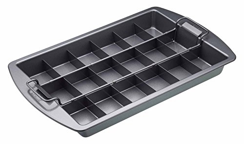 KitchenCraft Chicago Metallic Professional Antihaft Brownie Dose mit Trennfächern und Hebeboden, 23 x 33 cm (22,9 x 33 cm), grau