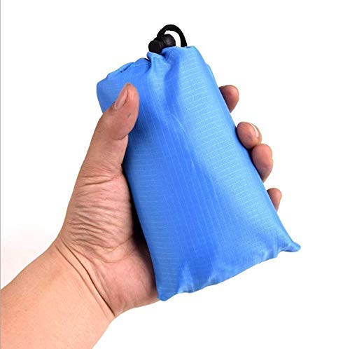 Vegena Picknickdecke Wasserdicht 210 x 200 cm, Stranddecke Sandfrei Matte mit 4 Pfosten und Tasche, Ultraleicht Kompakt Sandabweisend Strandmatte Outdoor Campingdecke für Reisen Wandern Camping