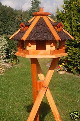 Vogelhäuschen, Vogelhaus mit Bitumschindeln, behandelt mit Ständer, Vogelfutterhaus mit Futtersilo, Silo