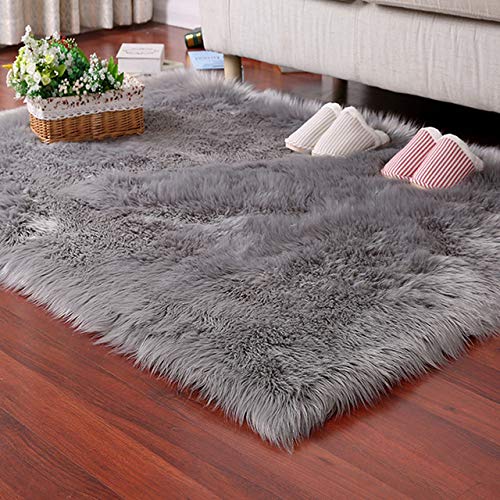 bedee Faux Lammfell Teppich Shaggy Kunstfell Schaffell 150cm Lammfellimitat Teppiche Longhair Fell, Universal für Wohnzimmer Schlafzimmer Kinderzimmer Esszimmer Auto Bettvorleger Sofa Matte (Grau)