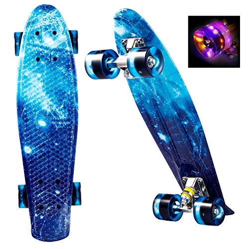 WeSkate Mini Cruiser Skateboard Komplett 55cm Retro Skate Board mit LED Leuchtrollen für Kinder Erwachsene