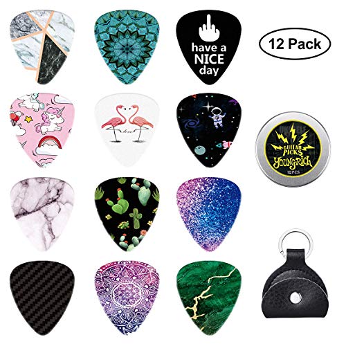 YoungRich 12 STÜCKE Gitarren Plektrum mit Leder Plektrum Halter Schlüsselanhänger Dünne Plektren-Set Guitar Picks Celluloid Pick mit 4 Dicke Markiert auf 0,46mm 0,71mm 0,96mm 1,20mm