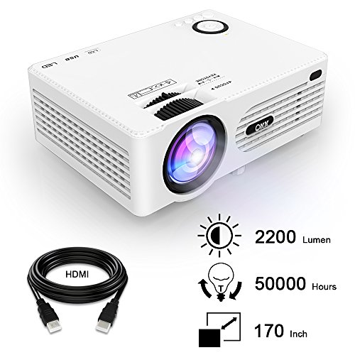 QKK 2200 Lumens LCD Beamer, Mini Heimkino Beamer, Projektor, unterstützt 1080P Full HD, HDMI, VGA, USB x 2, SD, AV und Kopfhörer Schnittstelle, inkl HDMI und AV Kabel, Multimedien Heimkino Entertainment, Weiß.