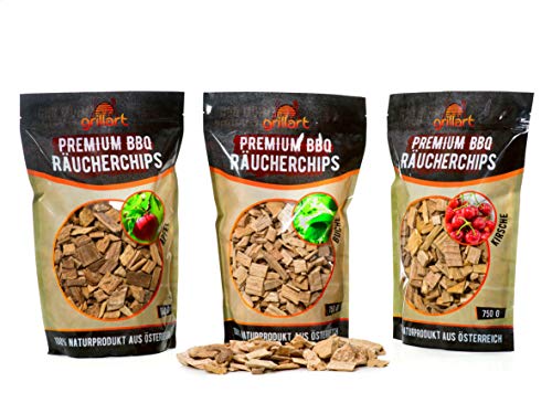 grillart XL Premium BBQ Räucherchips Mix 3er Set für ein besonderes Raucharoma – sehr rauchaktive Holzhackschnitzel - 100% natürliches Baumholz als Smoker Zubehör – 3x 750g (Apfel, Buche, Kirsche)