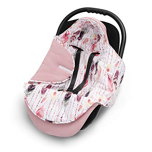 EliMeli EINSCHLAGDECKE für Babyschale Baby Decke für Autositz und Kinderwagen aus Waffelstoff und Baumwolle mit Füllung, universal z.B. Maxi Cosi Kinderwagendecke (Marineblau - Sterne) (Rosa - Federn)