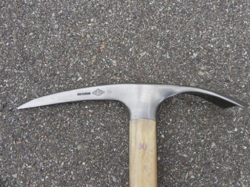 Schweizer Eispickel 80 neuwertig