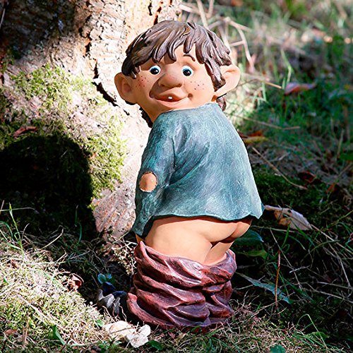 Gartenfigur Gnom Erni mit heruntergelassener Hose