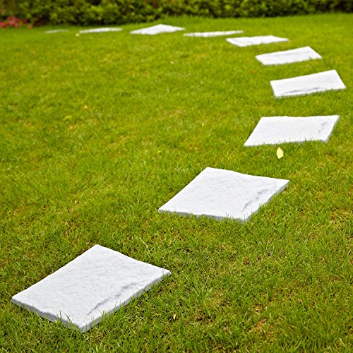 Parkland Kunststoff-Terrassenplatten, Trittstein-Imitationen mit Stein-Effekt, zum Anlegen eines Pfads im Rasen geeignet.