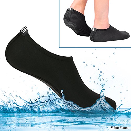 Aqua-Socken für Frauen – Mehr Komfort – Schützen vor Sand, kaltem/heißem Wasser, UV-Licht, Steinen/Kieseln – Easy Fit Schuhe für Schwimmen, Beach Volleyball, Schnorcheln, Segeln, Surfen, Yoga
